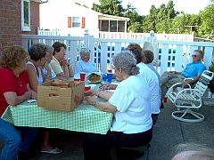 2005-reunion-meeting2