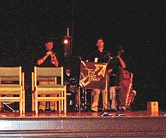 Alumni-dinner-00-TheJazzEff